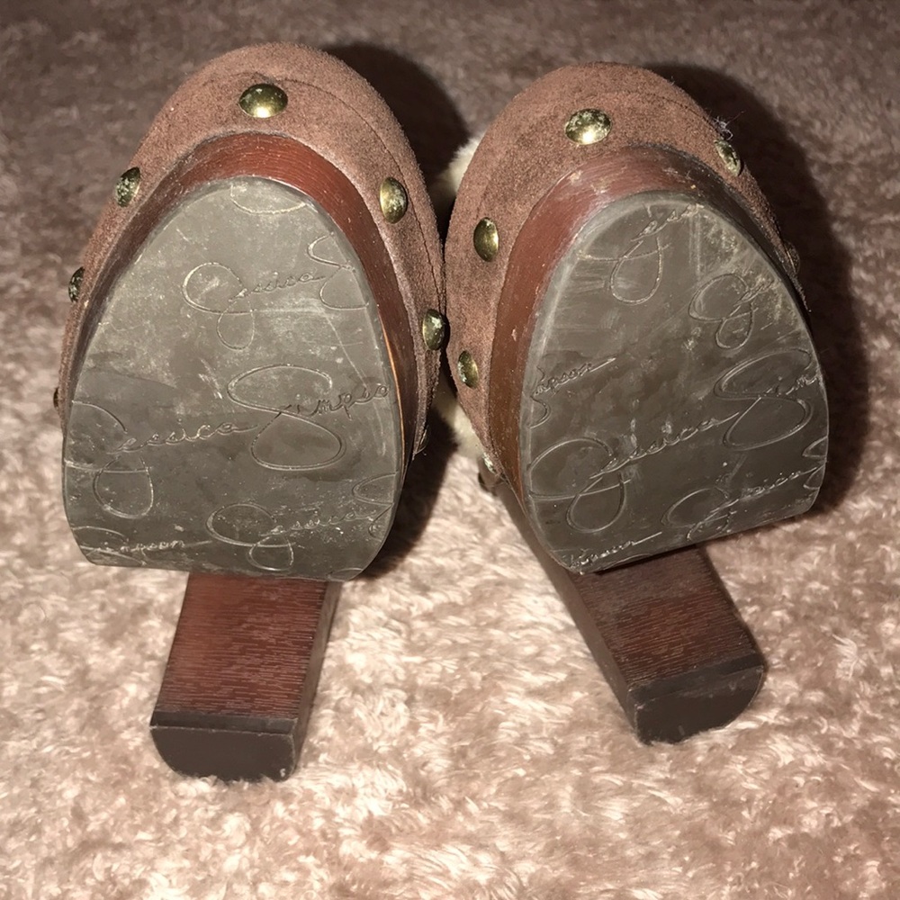 Heels - Picture 4 of 4